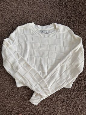 Hollister Cream Textured Crewneck Sweater